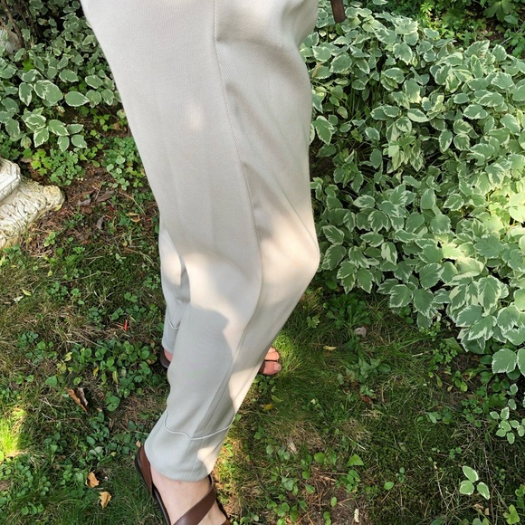 Cream Hugo Boss pleated front pant - Picture 5 of 9
